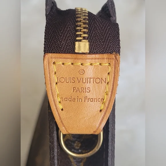 SOLD Louis Vuitton Bucket PM Pouch - Picture 4 of 10